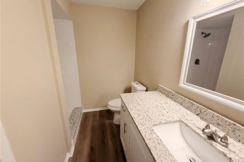 Condo in Deltona, Florida, 2 bedrooms  № 2383940 - photo 16