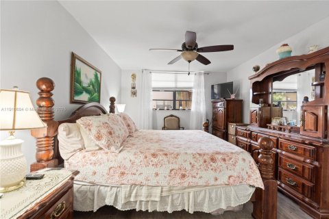 Купить кондоминиум в Пемброк-Пайнс, Флорида 1 спальня, 79.15м2, № 1966064 - фото 14