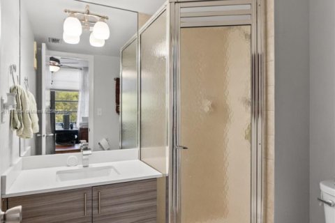 Купить кондоминиум в Пемброк-Пайнс, Флорида 1 спальня, 79.15м2, № 1966064 - фото 12