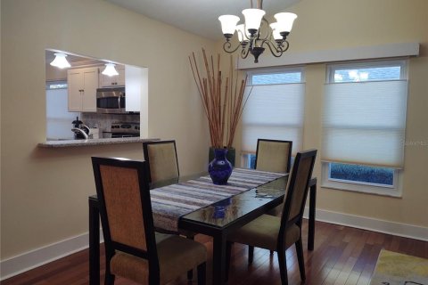 Condo in Crystal River, Florida, 2 bedrooms  № 1851812 - photo 4