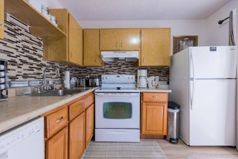 Appartement à louer à Ocala, Floride: 2 chambres, 77.29 m2 № 2296348 - photo 6