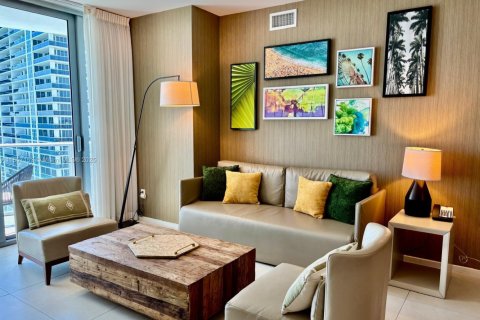 Copropriété à vendre à Hollywood, Floride: 2 chambres, 105.54 m2 № 1882229 - photo 8