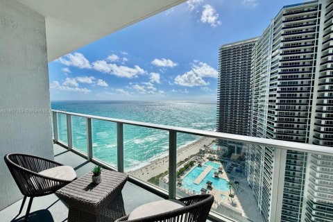 Copropriété à vendre à Hollywood, Floride: 2 chambres, 105.54 m2 № 1882229 - photo 4