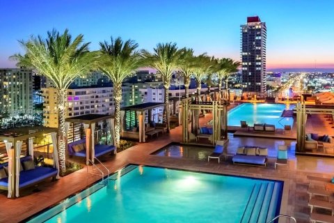Copropriété à vendre à Hollywood, Floride: 2 chambres, 105.54 m2 № 1882229 - photo 1