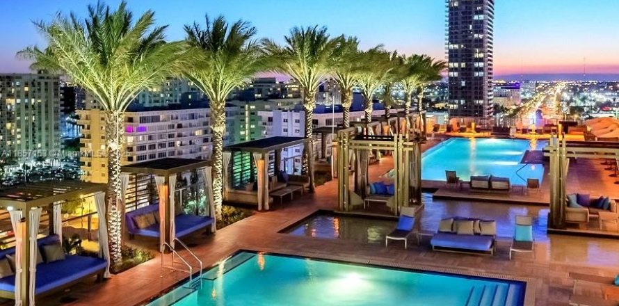 Condo à Hollywood, Floride, 2 chambres № 1882229