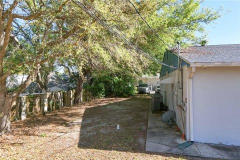 Commercial property in Tavares, Florida 345.69 sq.m. № 2105841 - photo 21