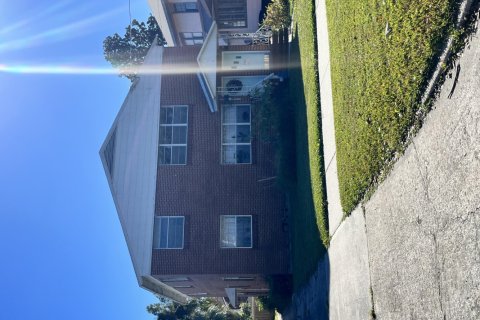 Casa en alquiler en Jacksonville, Florida, 2 dormitorios, 126.35 m2 № 887215 - foto 1