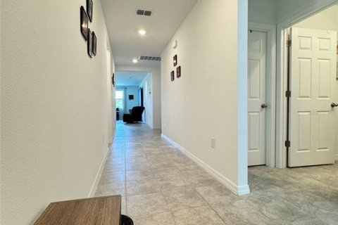 Villa ou maison à louer à Haines City, Floride: 4 chambres, 169.36 m2 № 1894047 - photo 14