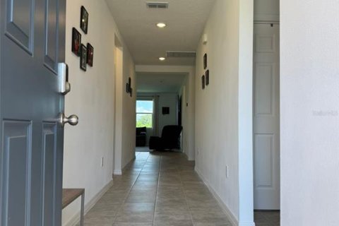 Villa ou maison à louer à Haines City, Floride: 4 chambres, 169.36 m2 № 1894047 - photo 5