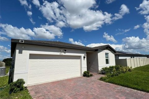 Villa ou maison à louer à Haines City, Floride: 4 chambres, 169.36 m2 № 1894047 - photo 3