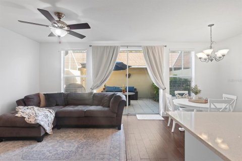 Adosado en venta en Tampa, Florida, 3 dormitorios, 134.89 m2 № 1639744 - foto 4