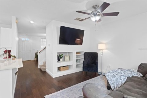 Adosado en venta en Tampa, Florida, 3 dormitorios, 134.89 m2 № 1639744 - foto 9