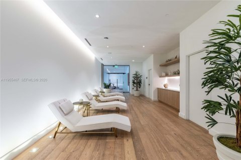 Снять в аренду квартиру в Майами, Флорида 1 спальня, 54846.43м2, № 2079185 - фото 15