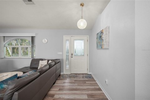 Casa en alquiler en Port Charlotte, Florida, 3 dormitorios, 163.42 m2 № 1894177 - foto 8
