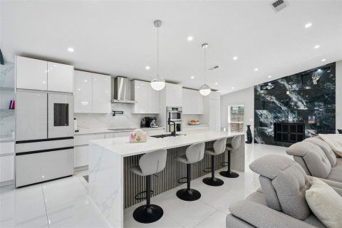 Villa ou maison à vendre à Saint Petersburg, Floride: 3 chambres, 312.62 m2 № 2197074 - photo 9