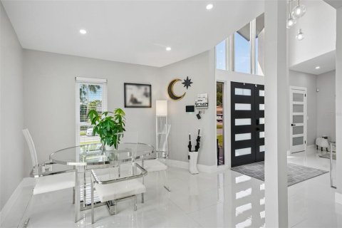 Villa ou maison à vendre à Saint Petersburg, Floride: 3 chambres, 312.62 m2 № 2197074 - photo 11