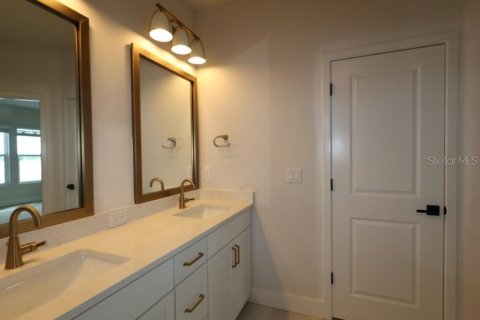 Touwnhouse à vendre à Sarasota, Floride: 3 chambres, 164.62 m2 № 2204284 - photo 14