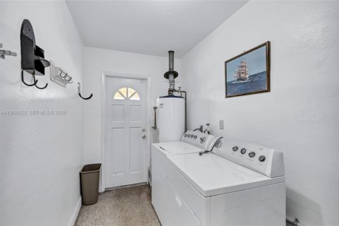 Casa en alquiler en North Lauderdale, Florida, 2 dormitorios, 115.94 m2 № 2010434 - foto 15