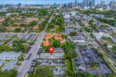 Propiedad comercial en venta en Fort Lauderdale, Florida, 218.13 m2 № 2054969 - foto 17