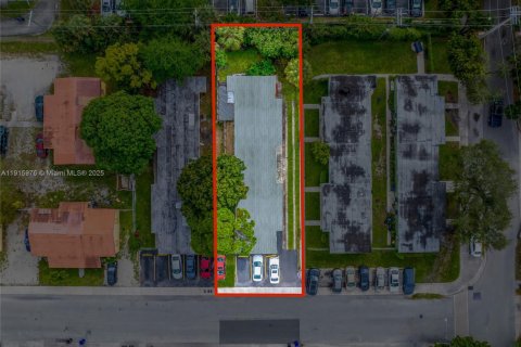 Propiedad comercial en venta en Fort Lauderdale, Florida, 218.13 m2 № 2054969 - foto 6