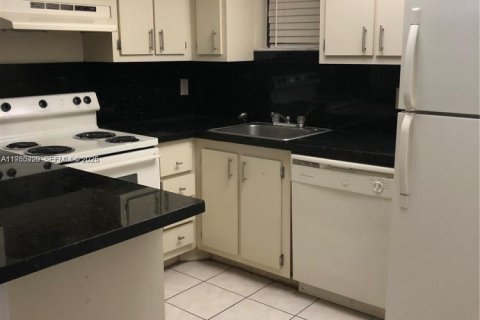 Condo à Doral, Floride, 1 chambre  № 2079872