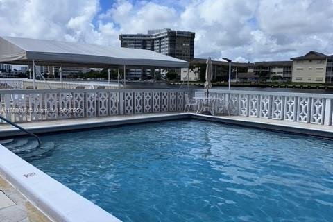 Copropriété à louer à Hallandale Beach, Floride: 1 chambre, 60.01 m2 № 2016085 - photo 10