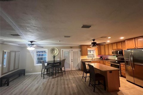 Casa en venta en DeLand, Florida, 2 dormitorios, 120.77 m2 № 2310297 - foto 5