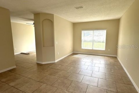 House in Kissimmee, Florida 3 bedrooms, 135.64 sq.m. № 2237890 - photo 6