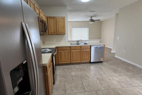 Villa ou maison à vendre à Kissimmee, Floride: 3 chambres, 135.64 m2 № 2237890 - photo 12