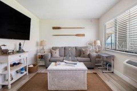 Condominio en venta en New Smyrna Beach, Florida, 1 dormitorio, 47.1 m2 № 1786645 - foto 3
