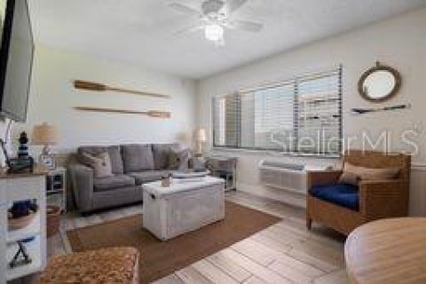 Condominio en venta en New Smyrna Beach, Florida, 1 dormitorio, 47.1 m2 № 1786645 - foto 4