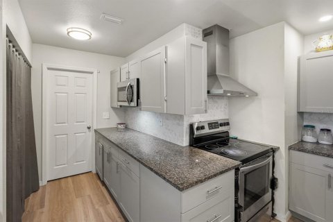 Casa en venta en Port Charlotte, Florida, 3 dormitorios, 127 m2 № 2387728 - foto 22