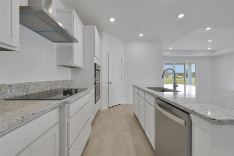House in Green Cove Springs, Florida 5 bedrooms, 212.37 sq.m. № 2358779 - photo 15