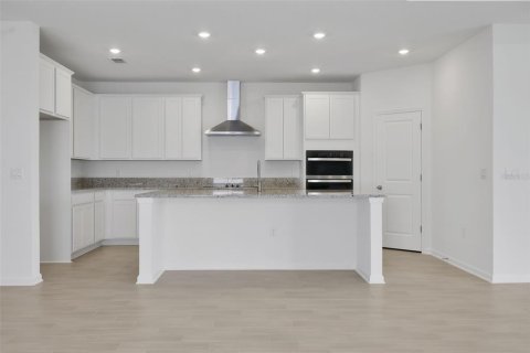 House in Green Cove Springs, Florida 5 bedrooms, 212.37 sq.m. № 2358779 - photo 22