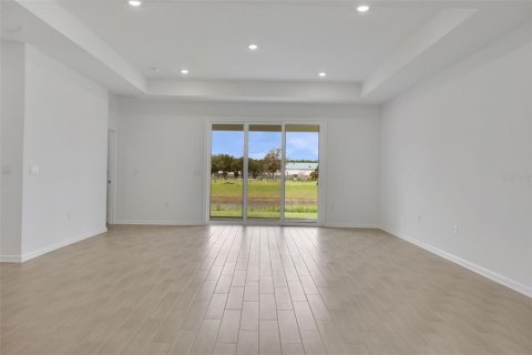 House in Green Cove Springs, Florida 5 bedrooms, 212.37 sq.m. № 2358779 - photo 12