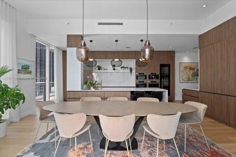 Condo in Miami, Florida, 3 bedrooms  № 1729961 - photo 10