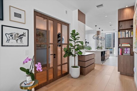 Condo in Miami, Florida, 3 bedrooms  № 1729961 - photo 7