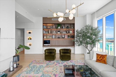 Condo in Miami, Florida, 3 bedrooms  № 1729961 - photo 5