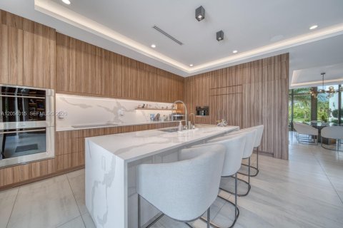 Casa en venta en Davie, Florida, 5 dormitorios № 2292971 - foto 12