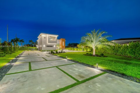 Casa en venta en Davie, Florida, 5 dormitorios № 2292971 - foto 3