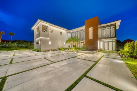 Casa en venta en Davie, Florida, 5 dormitorios № 2292971 - foto 2