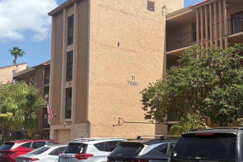 Condo in Margate, Florida, 2 bedrooms  № 2261651 - photo 20