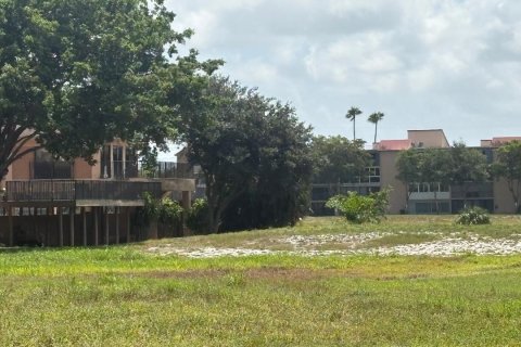 Condo in Margate, Florida, 2 bedrooms  № 2261651 - photo 22