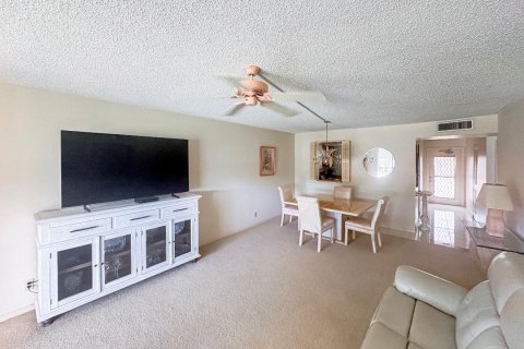 Condo in Margate, Florida, 2 bedrooms  № 2261651 - photo 7