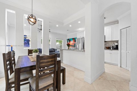 House in Homestead, Florida 3 bedrooms, 174.1 sq.m. № 1707091 - photo 8