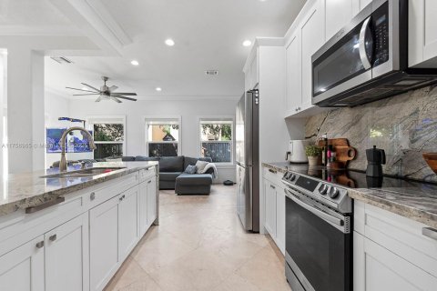 House in Homestead, Florida 3 bedrooms, 174.1 sq.m. № 1707091 - photo 6