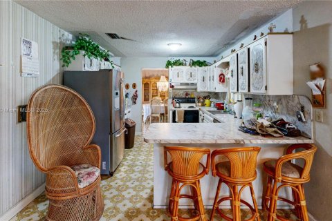Casa en venta en Miami, Florida, 3 dormitorios, 176.24 m2 № 1844012 - foto 25