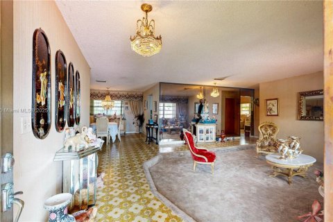Casa en venta en Miami, Florida, 3 dormitorios, 176.24 m2 № 1844012 - foto 9