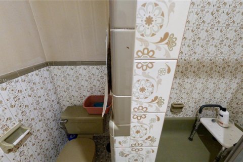 Casa en venta en Miami, Florida, 3 dormitorios, 176.24 m2 № 1844012 - foto 29