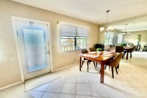 Copropriété à vendre à Boca Raton, Floride: 2 chambres, 95.88 m2 № 2245878 - photo 6